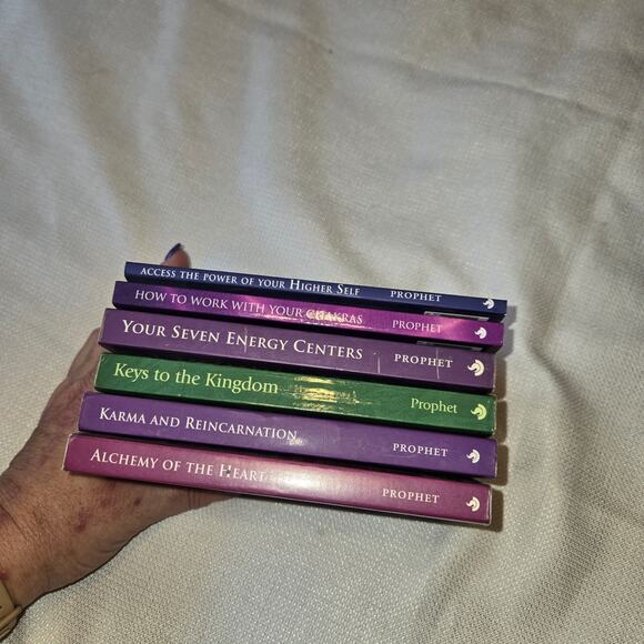 Set/6 Elizabeth Clare Prophet Spirituality Chakras Reincarnation Karma Books - Picture 3 of 3
